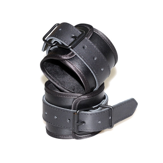 Black PU Handcuffs leather BDSM Sex Bondage kit Slave Fetish bedroom sex bandage Ankle cuffs restraint set adult toys For Couple